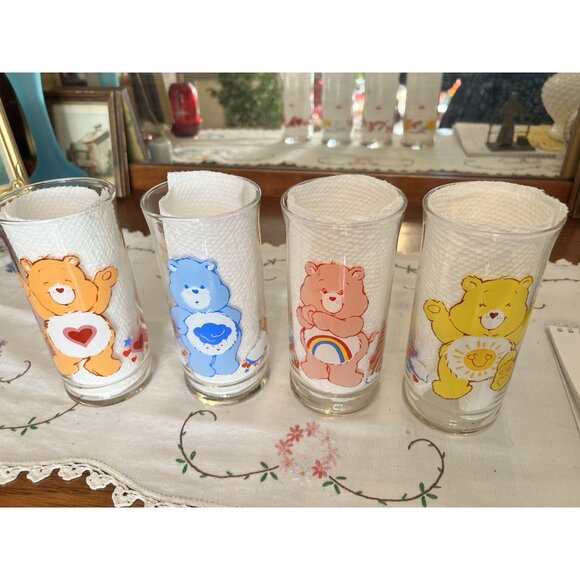 Set of 4 Care Bears Pizza Hut Glasses Vintage 1983 Limited Edition EXCELLENT - Picture 7 of 12